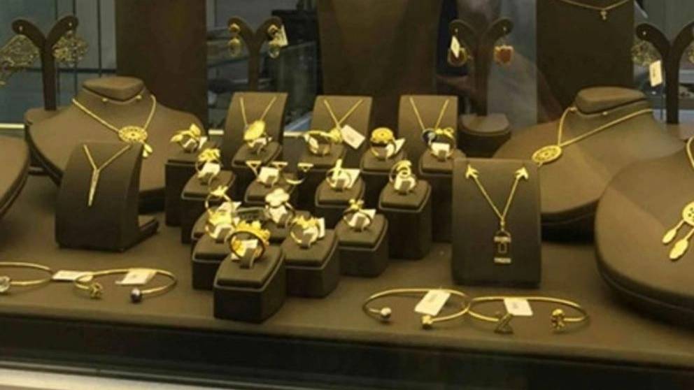 مزایای استفاده از ویترین طلا فروشی